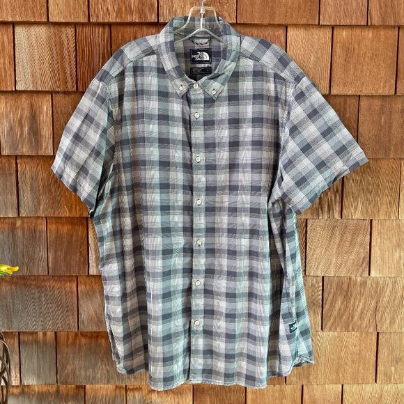 NWOT The North Face Black Plaid Nylon Short Sleeve Shirt in Men's XXL - Picture 1 of 12
